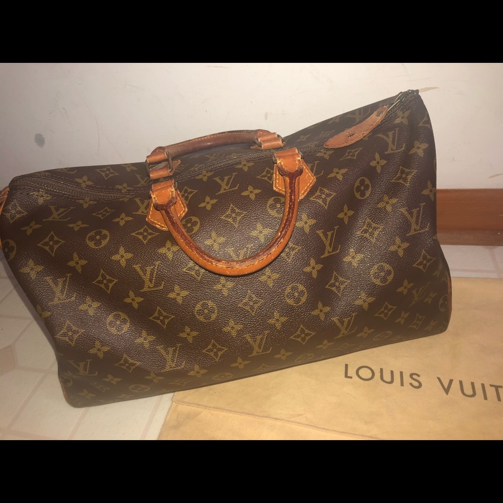 Luis Vuitton speedy 40